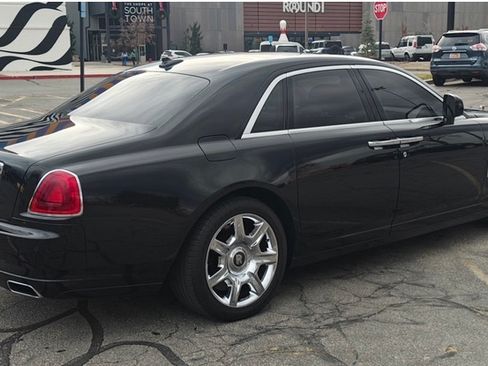 Used 2011 Rolls-Royce Ghost RWD image 9