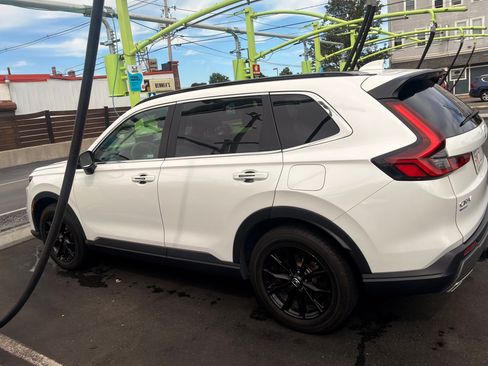 Used 2025 Honda CR-V Sport image 5