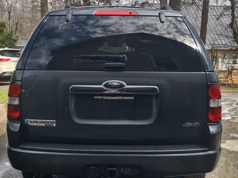 Used 2010 Ford Explorer Limited image 4