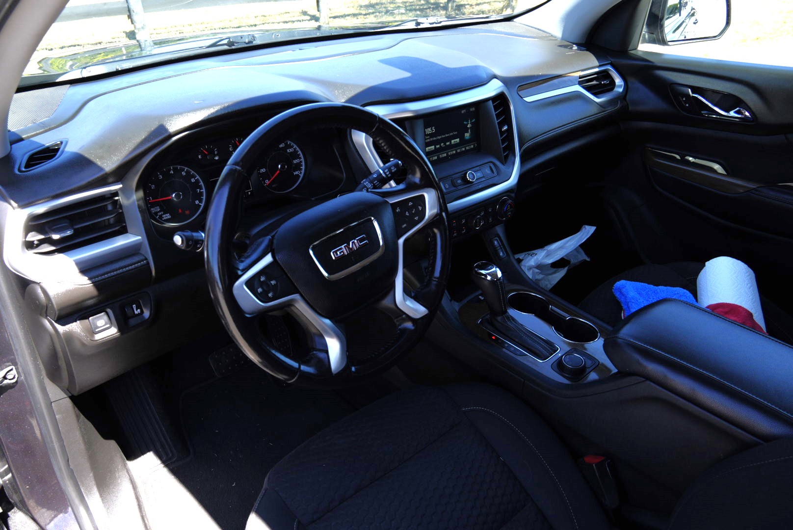 Used 2018 GMC Acadia SLE w/ Driver Alert Package I AWD/4WD image 15