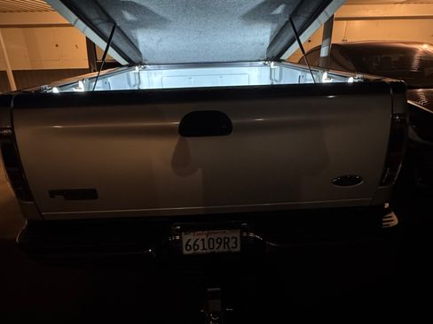 Used 2001 Ford F250 Long Bed image 16