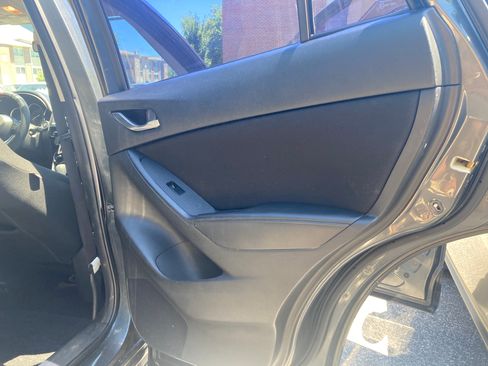 Used 2015 MAZDA CX-5 Sport w/ Bluetooth Audio Package FWD image 12