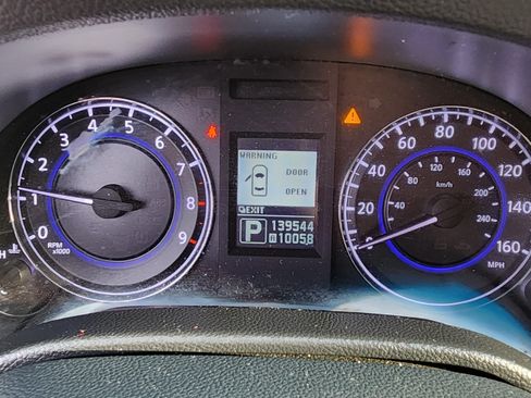 Used 2010 INFINITI G37 x Sedan w/ Premium Pkg image 9