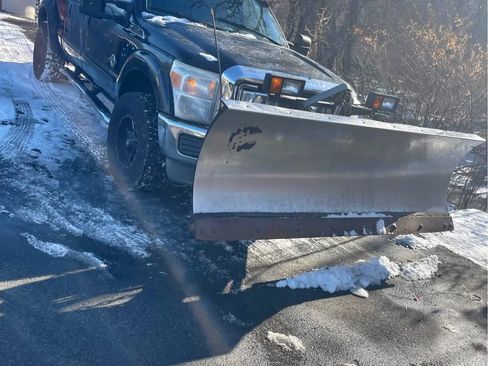 Used 2011 Ford F350 XLT w/ XLT Interior Pkg image 8
