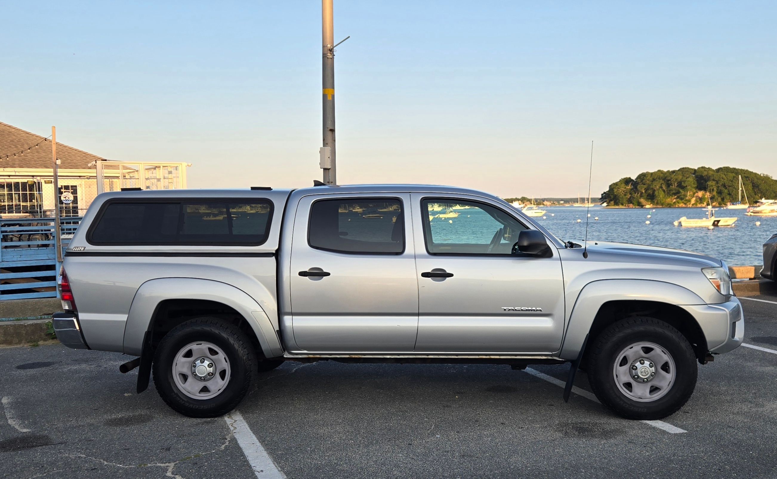 Used 2012 Toyota Tacoma 4x4 Double Cab w/ SR5 Pkg image 2