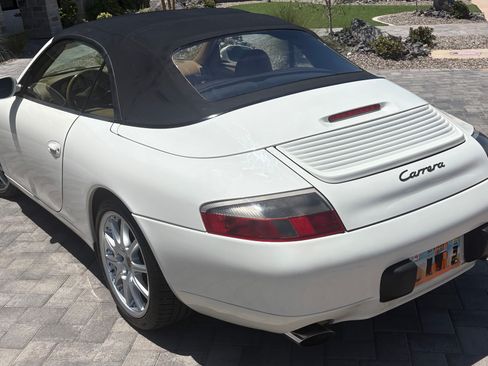 Used 2001 Porsche 911 Carrera 4 image 5