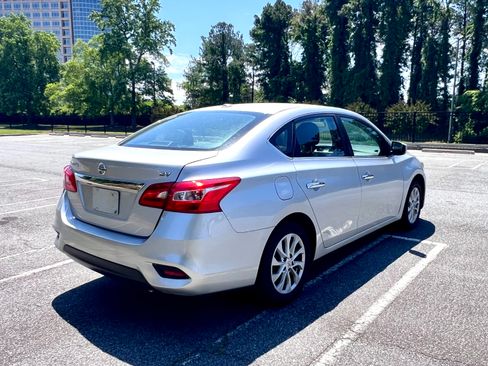 Used 2018 Nissan Sentra SV FWD image 16