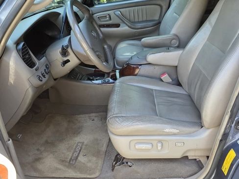 Used 2006 Toyota Sequoia Limited AWD/4WD image 8