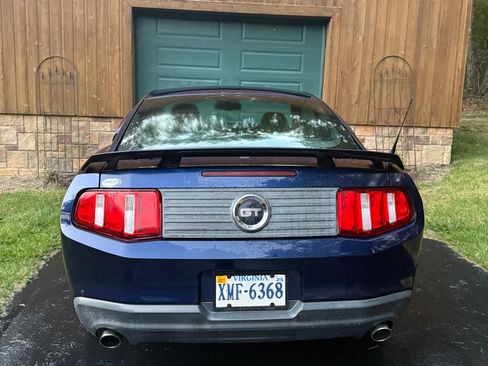 Used 2010 Ford Mustang GT Premium RWD image 6