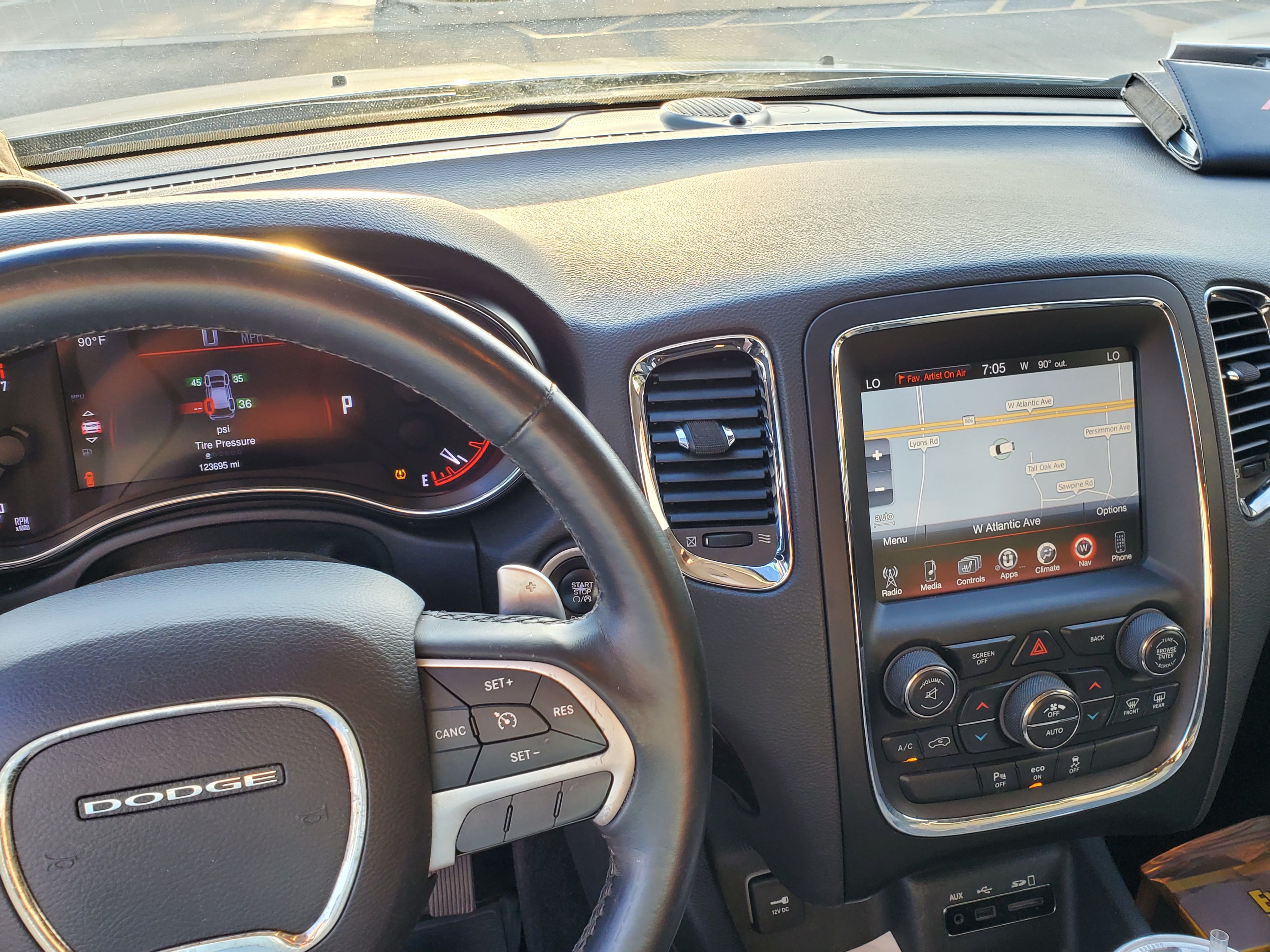 Used 2015 Dodge Durango Limited w/ Premium Group RWD image 9