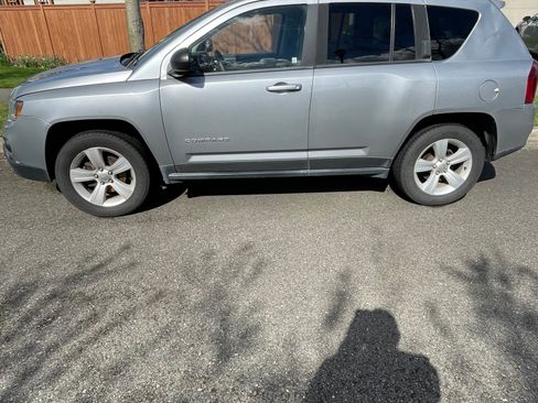 Used 2015 Jeep Compass Sport w/ Power Value Group image 2