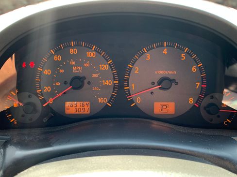 Used 2004 INFINITI G35 Coupe w/ Premium Pkg image 19