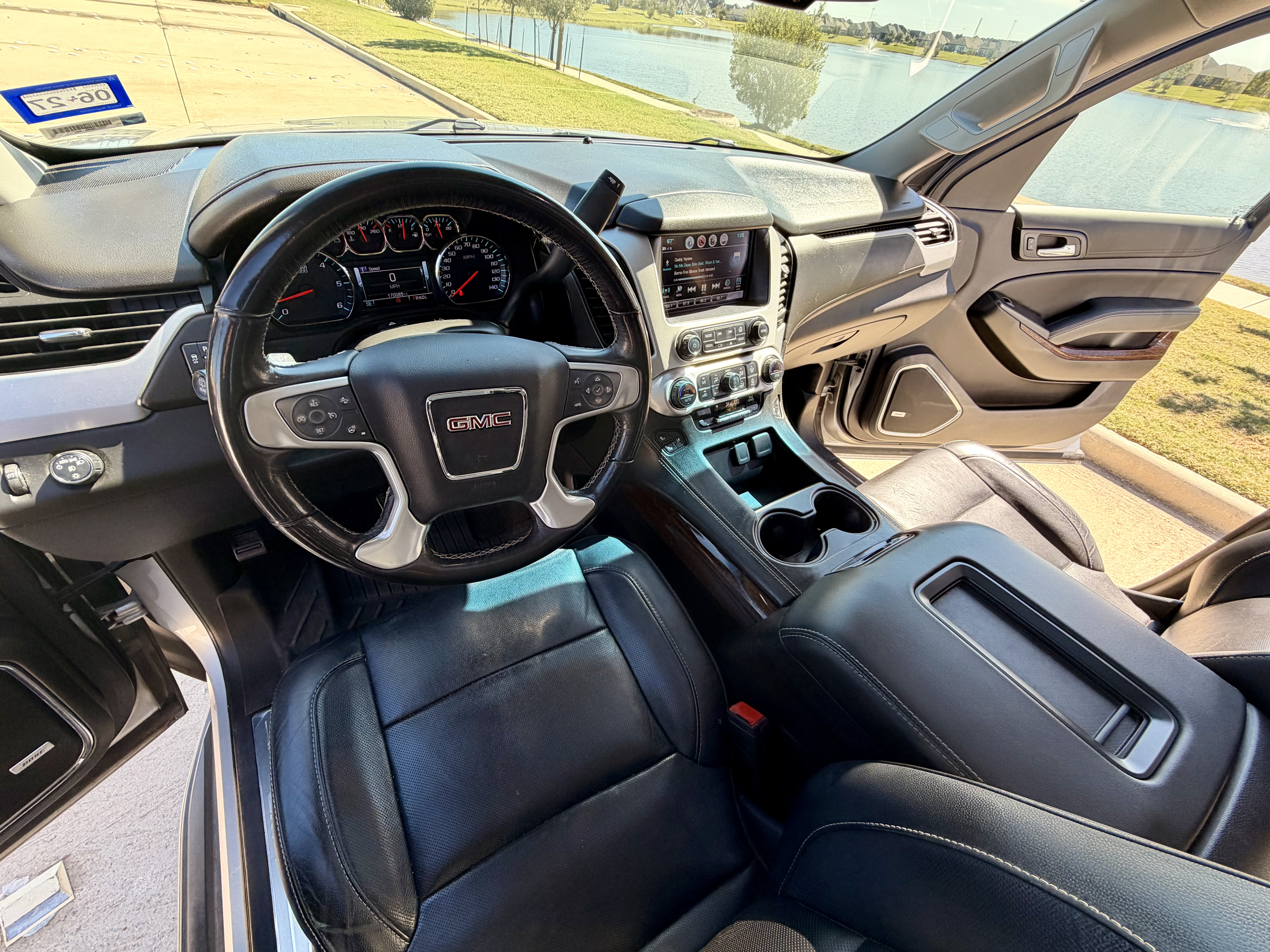 Used 2018 GMC Yukon SLT RWD image 9