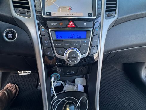 Used 2014 Hyundai Elantra GT w/ Option Group 03 FWD image 11