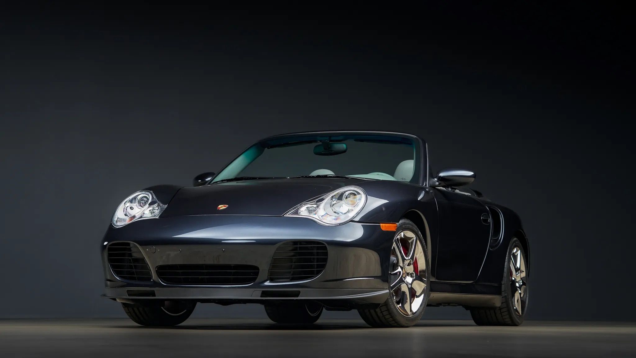 Used 2004 Porsche 911 Turbo AWD/4WD image 1