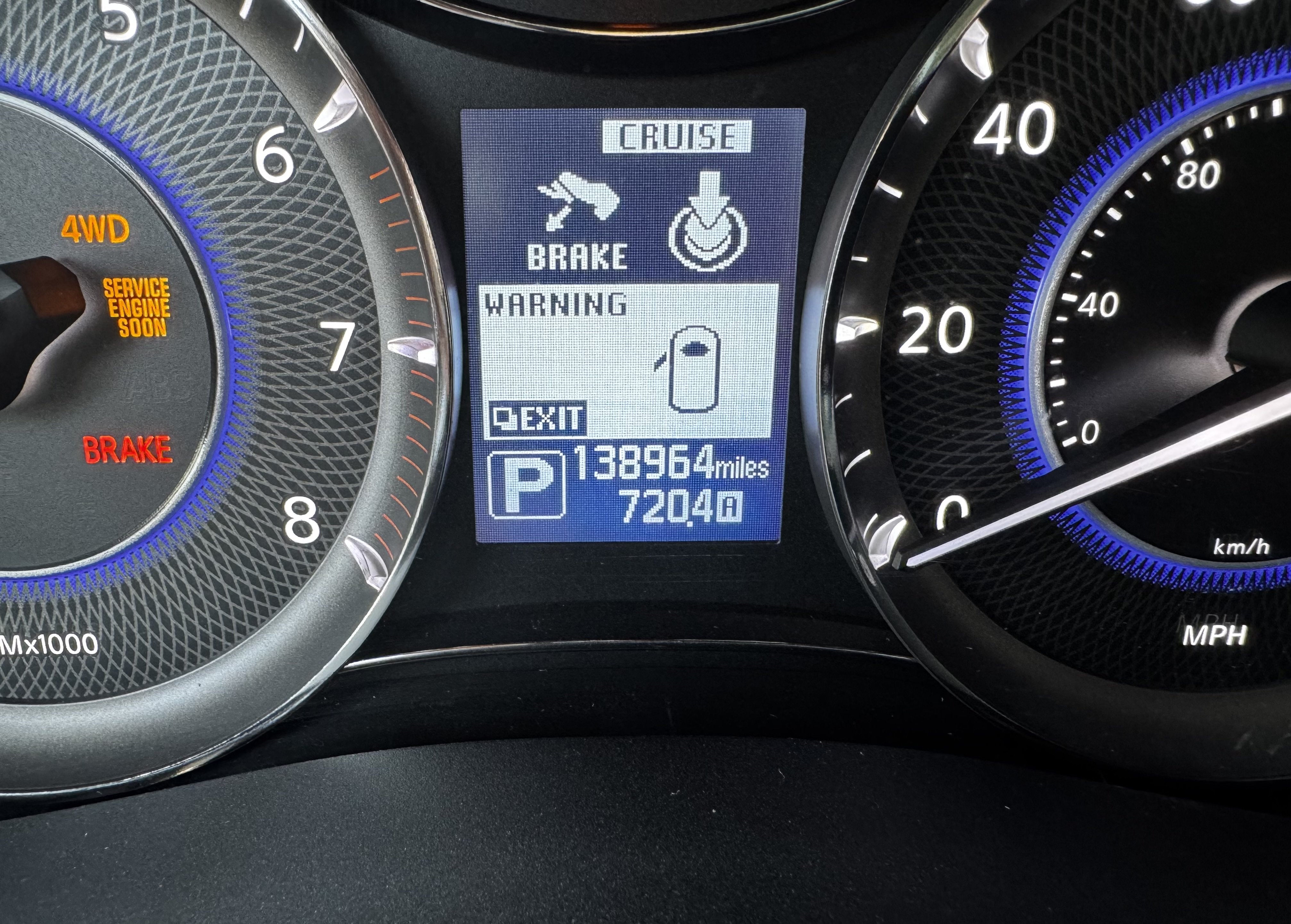 Used 2013 INFINITI QX56 4WD w/ Deluxe Touring Pkg image 8