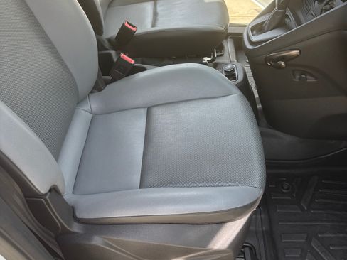 Used 2018 Ford Transit Connect XL image 15