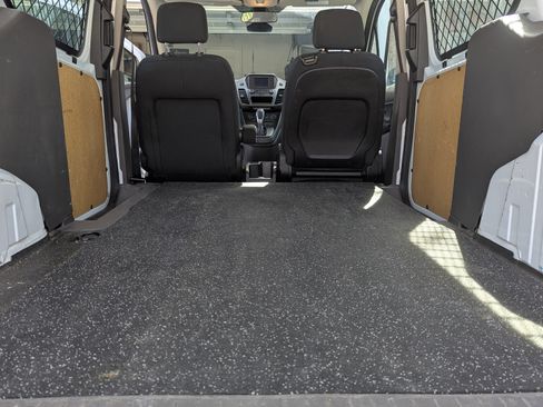 Used 2019 Ford Transit Connect XL image 13