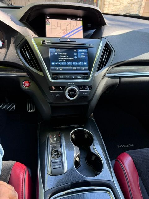 Used 2020 Acura MDX w/ Technology Package AWD/4WD image 16