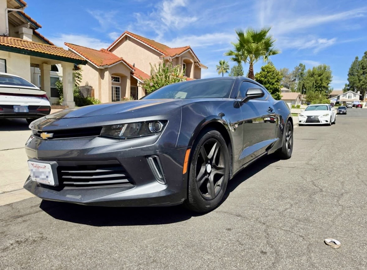 Used 2017 Chevrolet Camaro LT RWD image 6