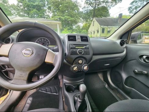 Used 2013 Nissan Versa S FWD image 2