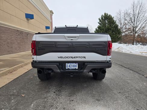 Used 2018 Ford F150 Raptor w/ Equipment Group 802A Luxury image 11