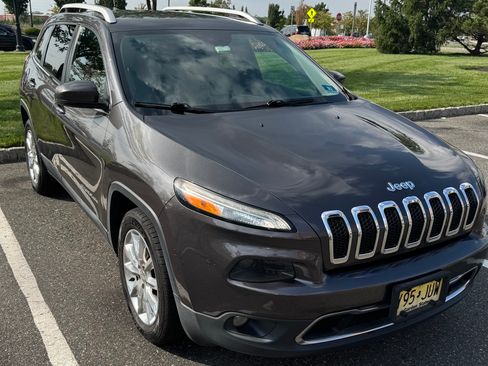Used 2016 Jeep Cherokee Limited FWD image 5