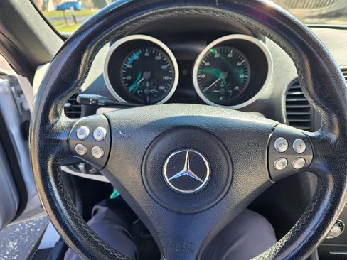 Used 2005 Mercedes-Benz SLK 350 image 10