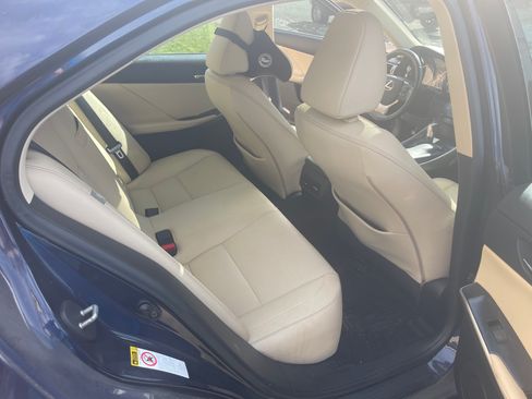 Used 2014 Lexus IS 350 w/ Navigation Package image 11