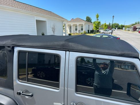 Used 2014 Jeep Wrangler Unlimited Sport w/ Connectivity Group AWD/4WD image 5