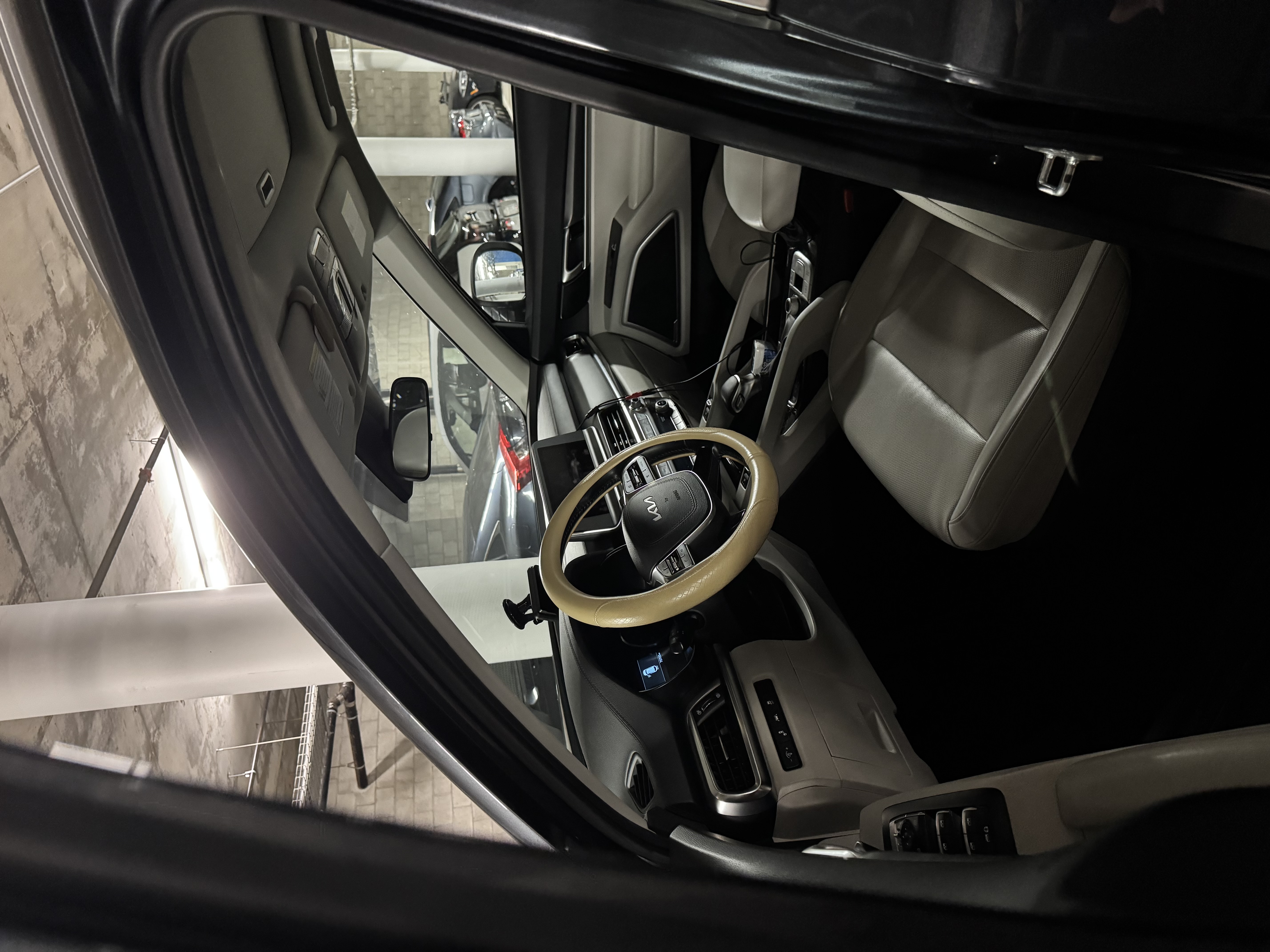 Used 2022 Kia Telluride S AWD/4WD image 2