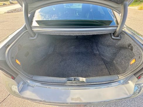 Used 2017 Dodge Charger R/T w/ Plus Group image 18