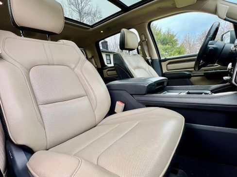 Used 2019 RAM 1500 Limited w/ Advanced Safety Group image 12