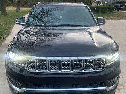 Used 2022 Jeep Grand Wagoneer Series II w/ Convenience Group III image 5