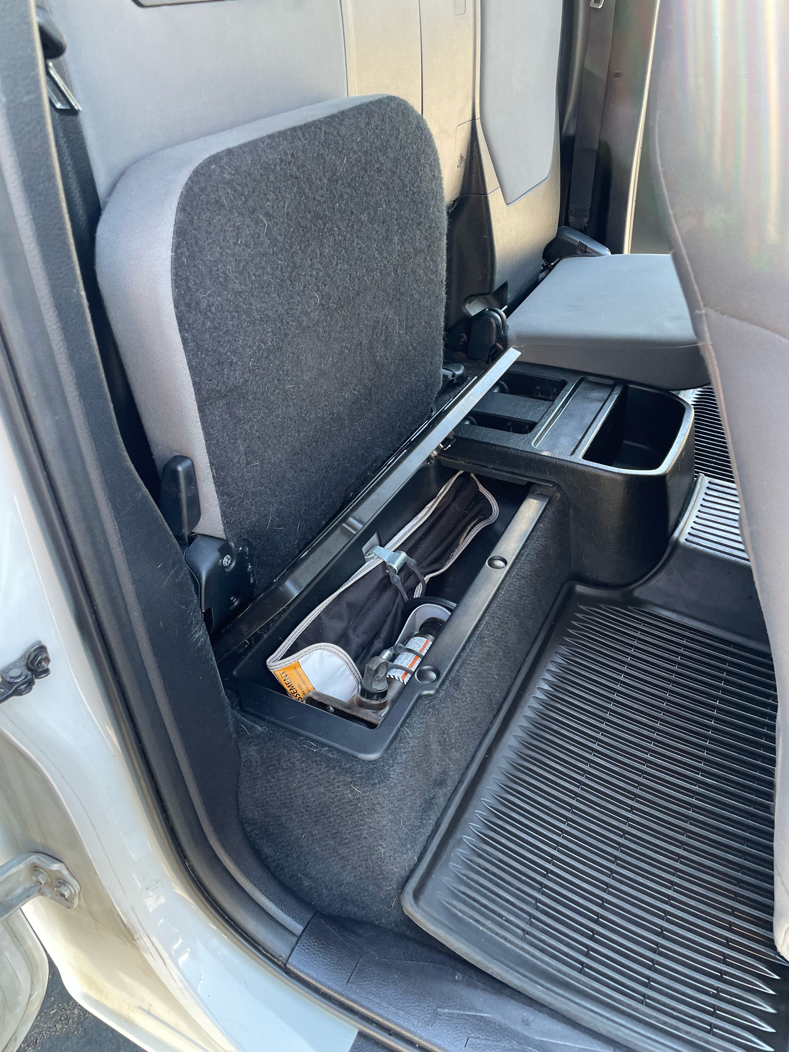 Used 2016 Toyota Tacoma SR5 RWD image 14
