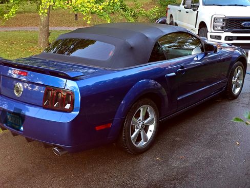 Used 2007 Ford Mustang GT Premium RWD image 8