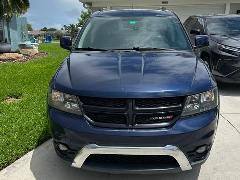 Used 2017 Dodge Journey Crossroad FWD image 11