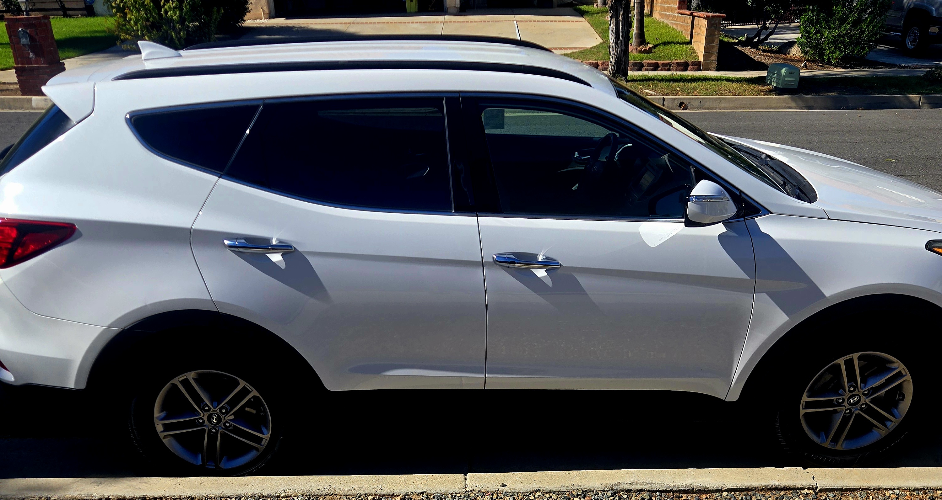 Used 2018 Hyundai Santa Fe Sport w/ 2.4L Value Package 02 FWD image 10