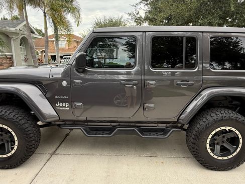 Used 2020 Jeep Wrangler Unlimited Sahara AWD/4WD image 6