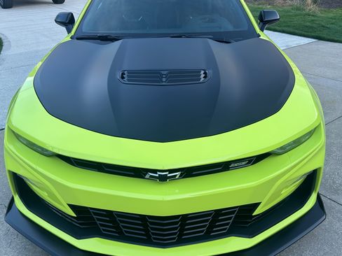 Used 2021 Chevrolet Camaro SS image 4