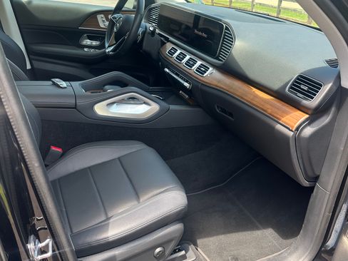 Used 2024 Mercedes-Benz GLE 450 4MATIC image 10
