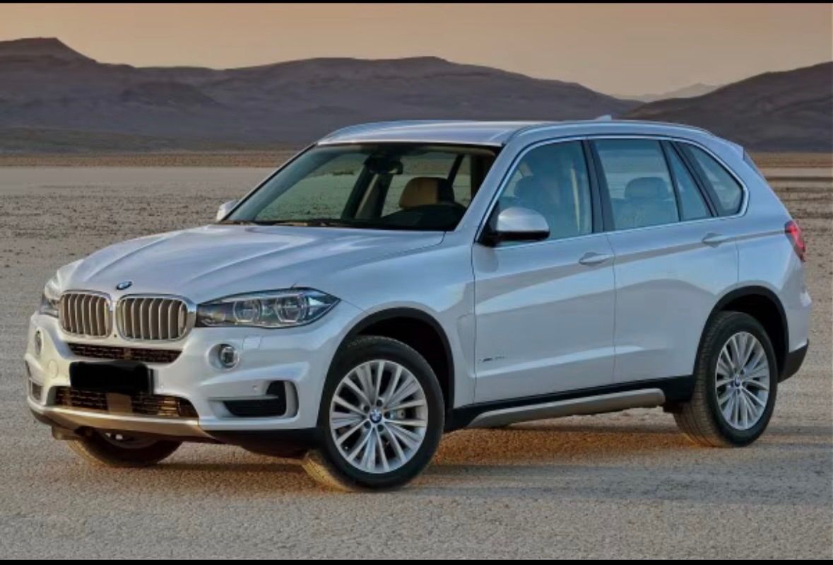 Used 2015 BMW X5 xDrive50i AWD/4WD image 1