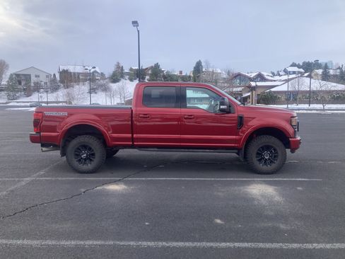 Used 2022 Ford F250 Lariat w/ Tremor Off-Road Package image 9