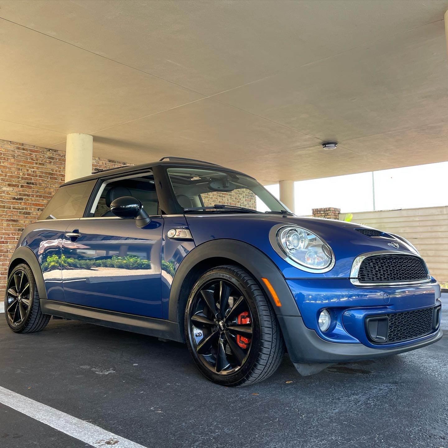 Used 2013 MINI Cooper S FWD image 1