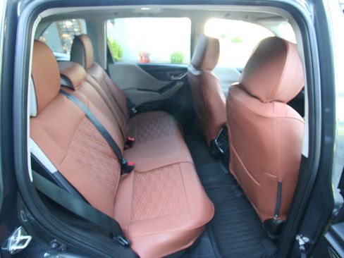 Used 2023 Subaru Forester Premium AWD/4WD image 5