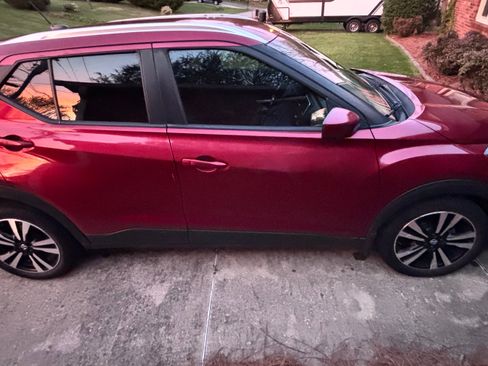 Used 2019 Nissan Kicks SV w/ Exterior Electronics Package image 6