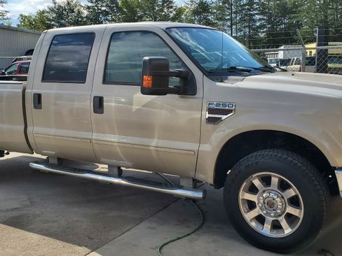 Used 2008 Ford F250 Lariat image 4