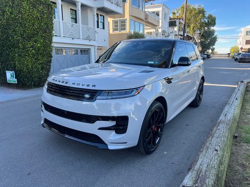 Used 2025 Land Rover Range Rover Sport Dynamic SE image 20