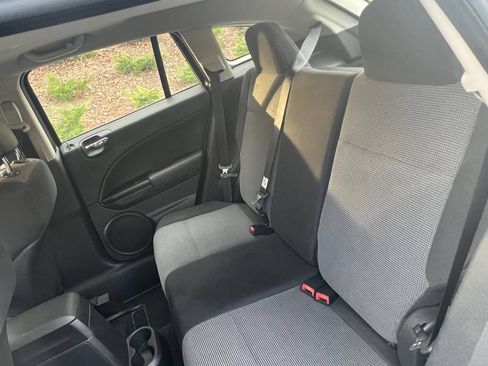 Used 2010 Dodge Caliber SXT image 19