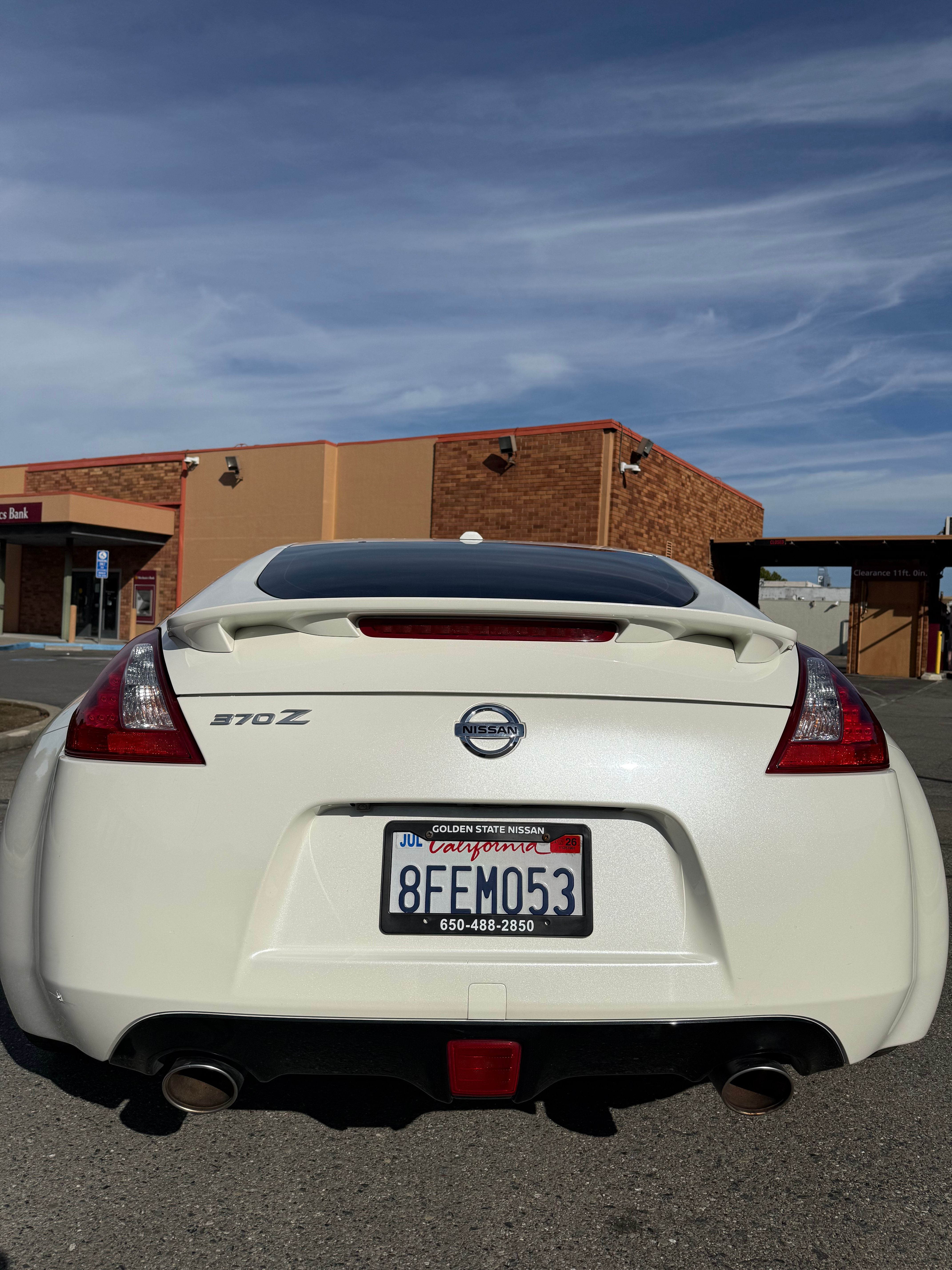 Used 2018 Nissan 370Z Coupe RWD image 5